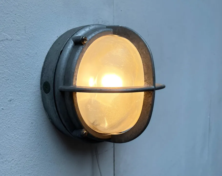 New Pamono Mid-Century Danish Outdoor Model Skot Metal Wall Lamp by Lauritz Knudsen for Louis Poulsen, 1960s