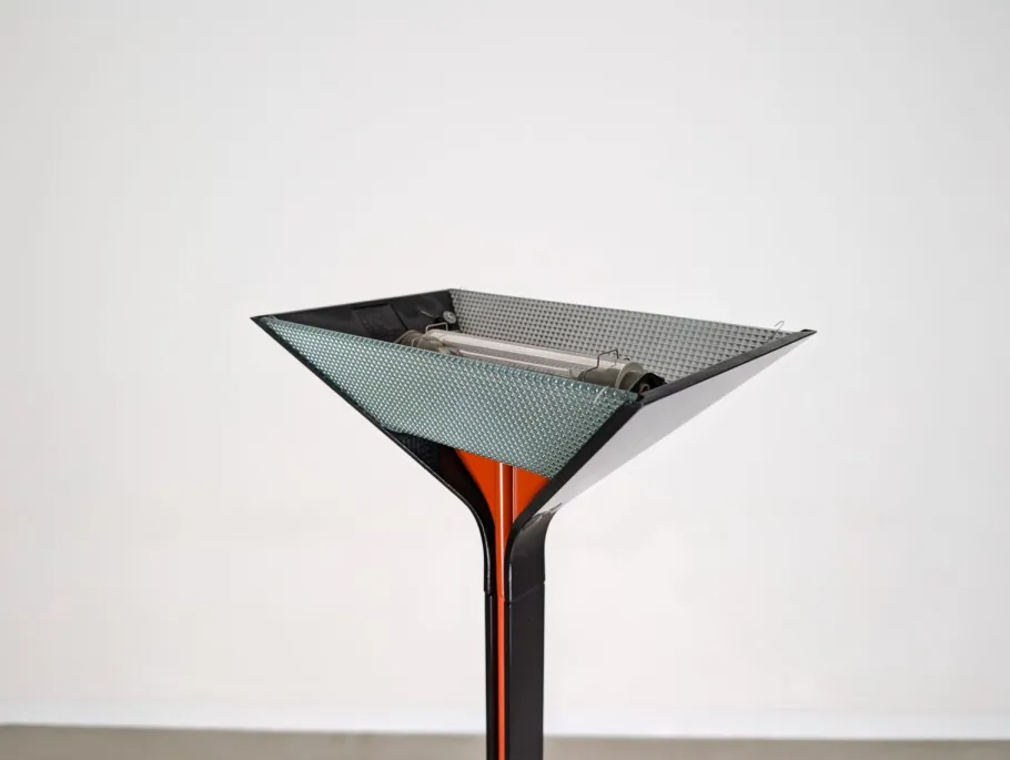 Pamono Mid-Century Floor Lamp Tibia by Scarpa Papillona for Flos, 1970