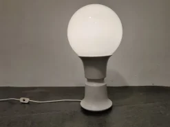 Pamono Mid-Century Globe Table Lamp, 1970s