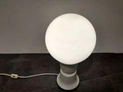 Pamono Mid-Century Globe Table Lamp, 1970s