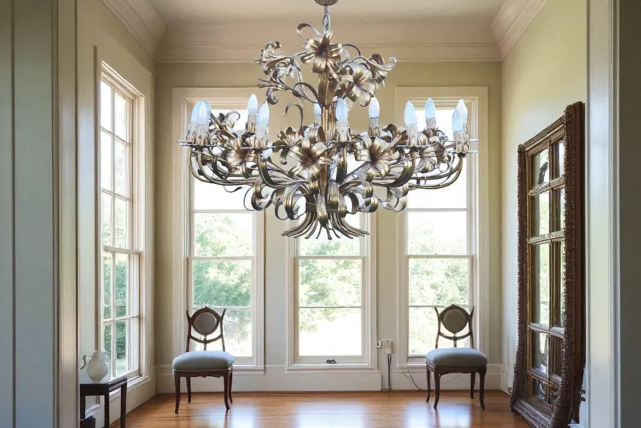 Best Pamono Mid-Century Hollywood Regency Gilt Floral Lily 12-Light Chandelier attributed to Hans Kögl, Italy, 1970s