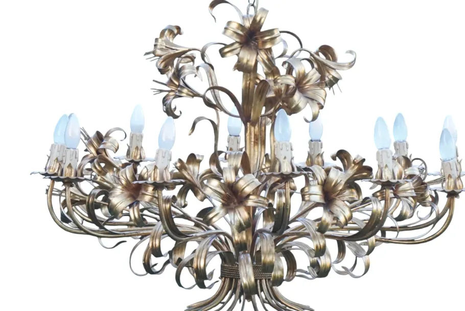 Best Pamono Mid-Century Hollywood Regency Gilt Floral Lily 12-Light Chandelier attributed to Hans Kögl, Italy, 1970s