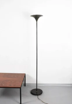 Sale Pamono Mid-Century Italian Black Aluminum Tulip Floor Lamp with Gold Finishes, 1970s