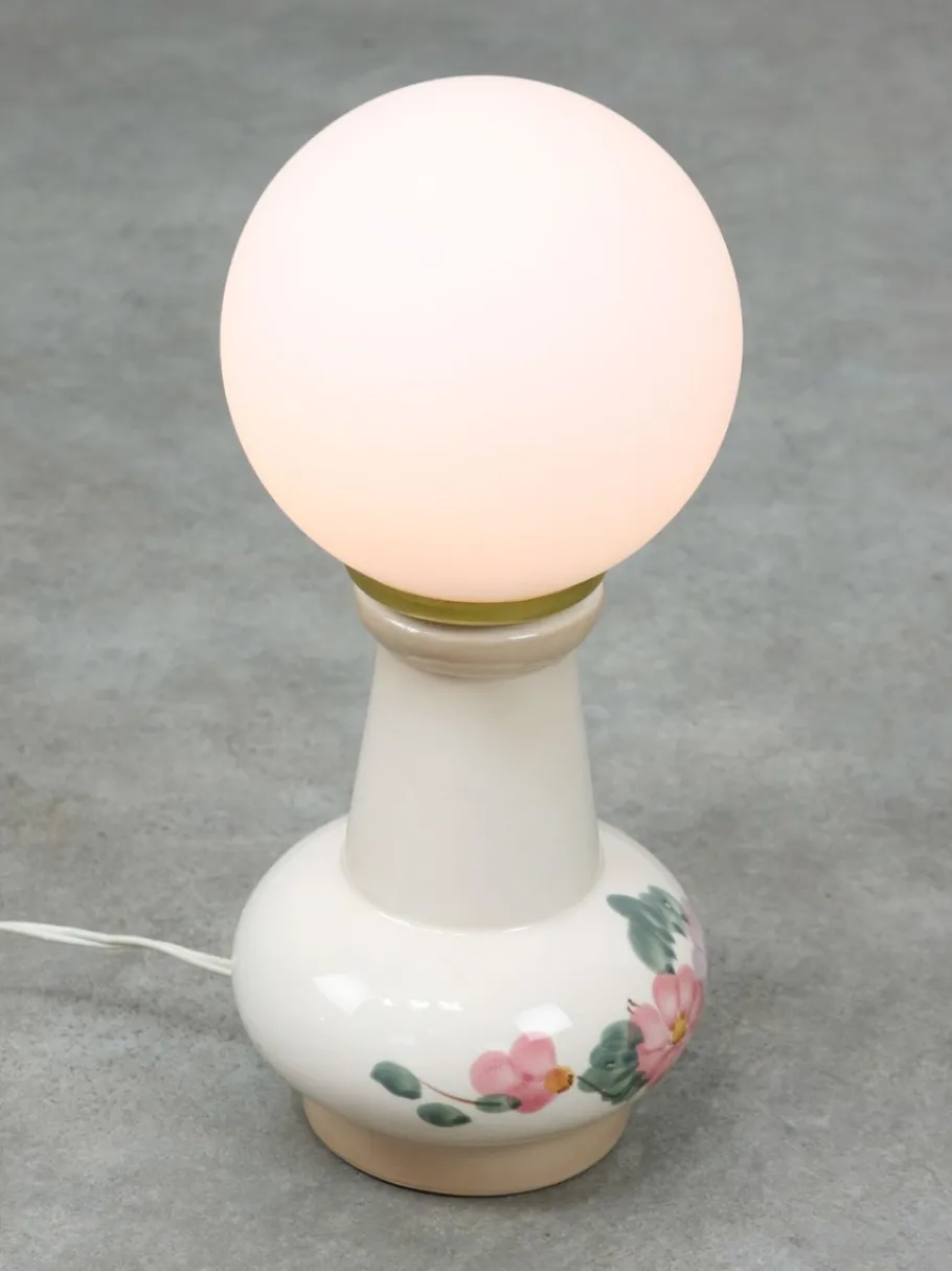 Pamono Mid-Century Italian Floral Table Lamp in Ceramic and Opaline