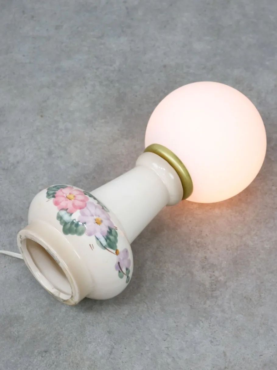 Pamono Mid-Century Italian Floral Table Lamp in Ceramic and Opaline