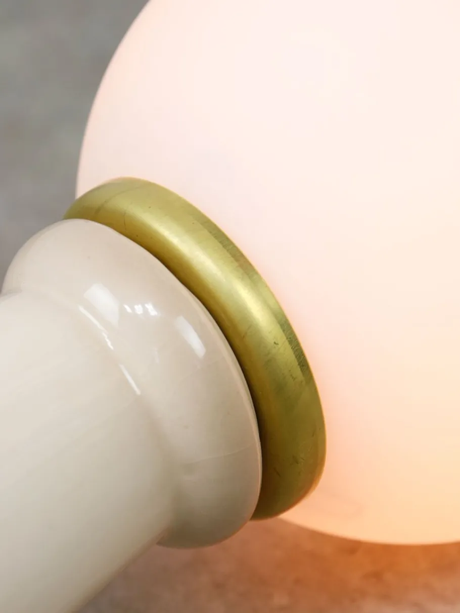 Pamono Mid-Century Italian Floral Table Lamp in Ceramic and Opaline