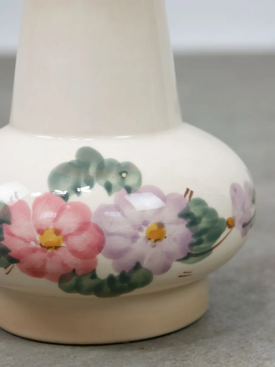 Pamono Mid-Century Italian Floral Table Lamp in Ceramic and Opaline