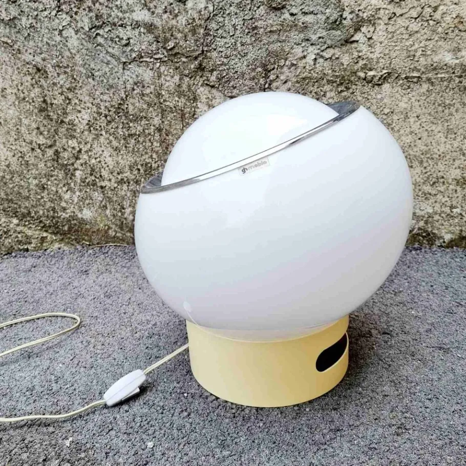 Discount Pamono Mid-Century Italian Model Clan Floor Lamp by Studio 6G for Guzzini, 1970s