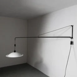 Discount Pamono Mid-Century Italian Wall Lamp Potence Counterweight from Stilnovo, 1970s