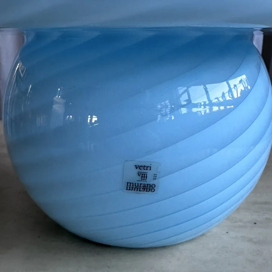 Pamono Mid-Century Large Baby Blue Swirl Murano Glass Mushroom Table Lamp from Vetri Murano, 1970s
