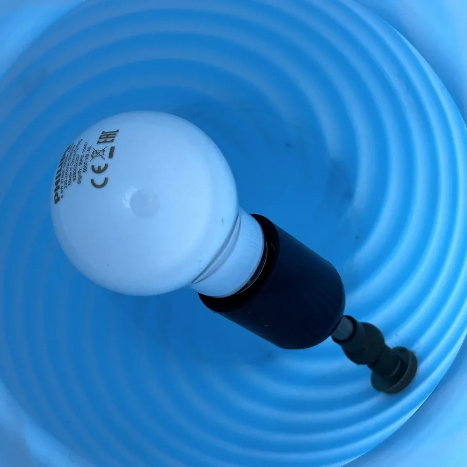 Pamono Mid-Century Large Baby Blue Swirl Murano Glass Mushroom Table Lamp from Vetri Murano, 1970s