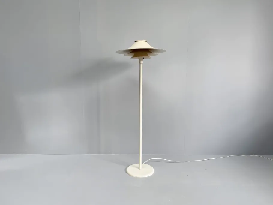 Sale Pamono Mid-Century Modern Adina Floor Lamp with White Metal Shade from Lyfa, Denmark, 1970s