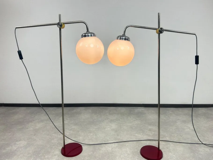 Pamono Mid-Century Modern Chrome Floor Lamps, 1950s, Set of 2