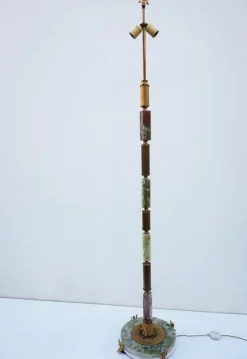 Pamono Mid-Century Modern Hollywood Regency Onyx Marble and Gilt Floor Lamp, 1960s