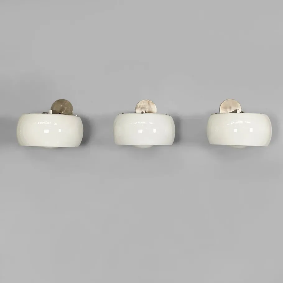 Discount Pamono Mid-Century Modern Italian Omega Wall Lamps by Vico Magistretti for Artemide, 1970s, Set of 3