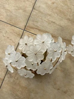 Sale Pamono Mid-Century Modern Murano Glass Flower Wall Lamps, 1960s, Set of 2