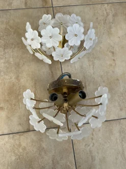 Sale Pamono Mid-Century Modern Murano Glass Flower Wall Lamps, 1960s, Set of 2