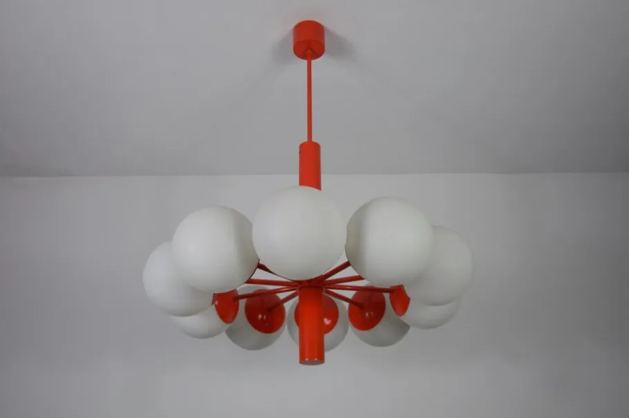 Sale Pamono Mid-Century Modern Red Kaiser 10-Arm Chandelier from Kaiser Idell / Kaiser Leuchten, Germany, 1960s