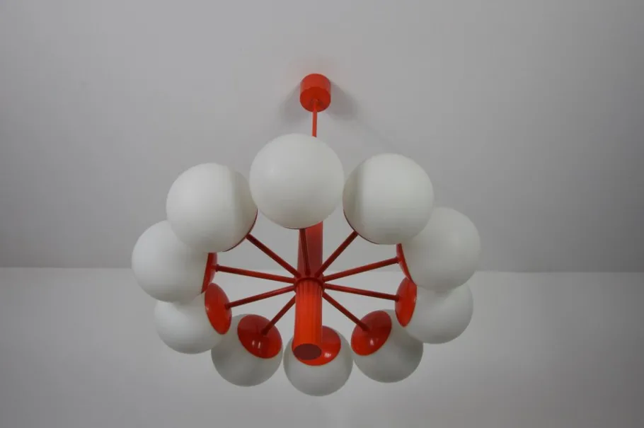 Sale Pamono Mid-Century Modern Red Kaiser 10-Arm Chandelier from Kaiser Idell / Kaiser Leuchten, Germany, 1960s