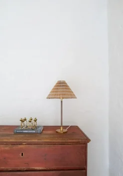 Pamono Mid-Century Modern Table Lamp in Brass and Rattan, 1960s