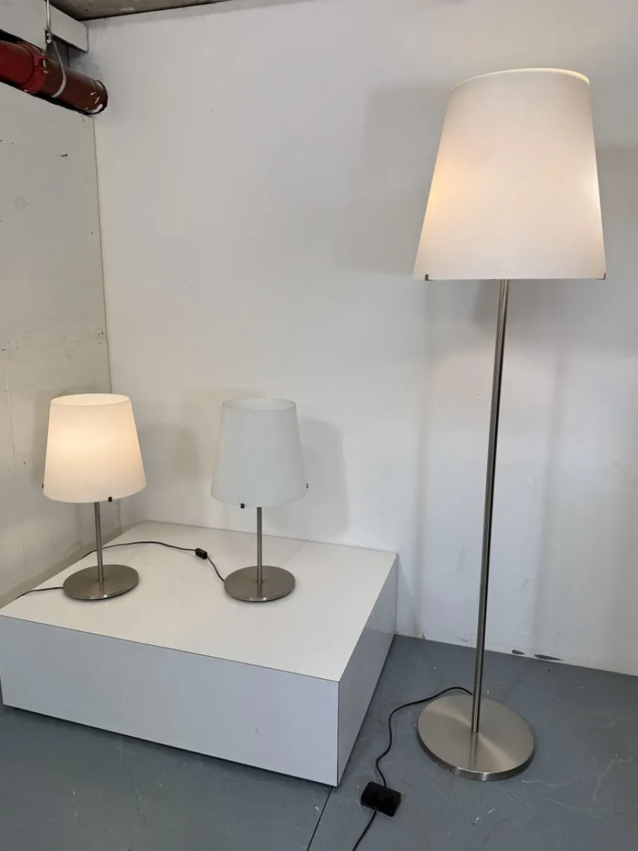 Outlet Pamono Mid-Century Modernist Italian Floor Lamp from Fontana Arte, 1980s