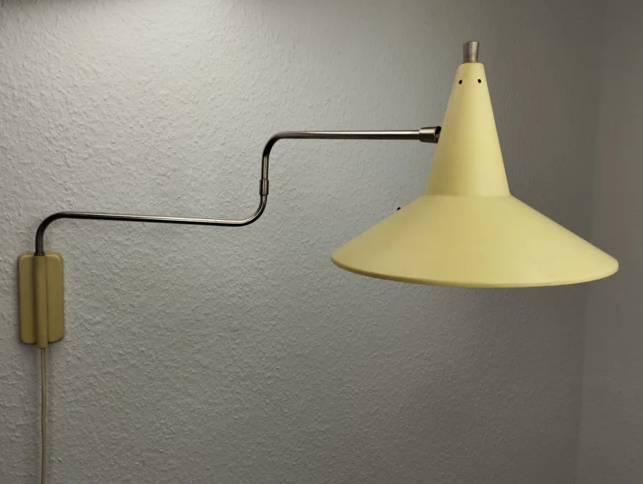 Clearance Pamono Mid-Century Paperclip Wall Lamp by Van Doorn, Culemborg, 1950s