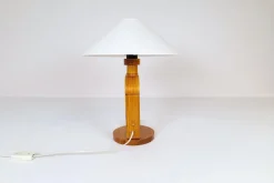 Sale Pamono Mid-Century Scandinavien Modern Sculptural Table Lamp in Pine, 1970s