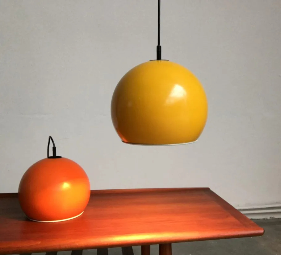 New Pamono Mid-Century Space Age Ball Pendant Lamps, Set of 2