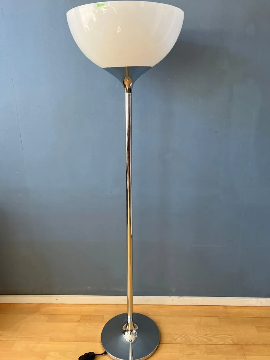 Pamono Mid-Century Space Age Floor Lamp with White Acrylic Shade from Guzzini