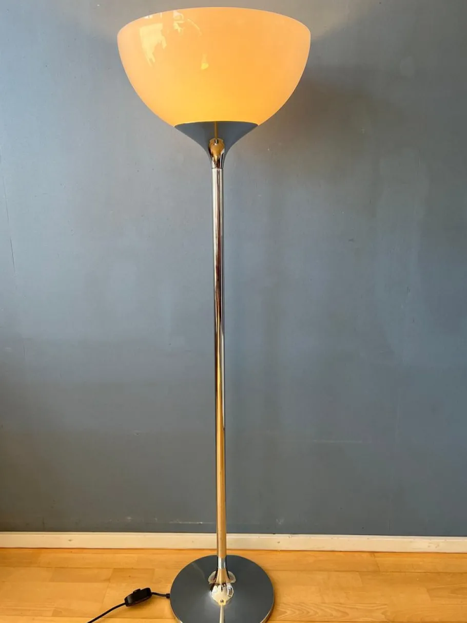 Pamono Mid-Century Space Age Floor Lamp with White Acrylic Shade from Guzzini