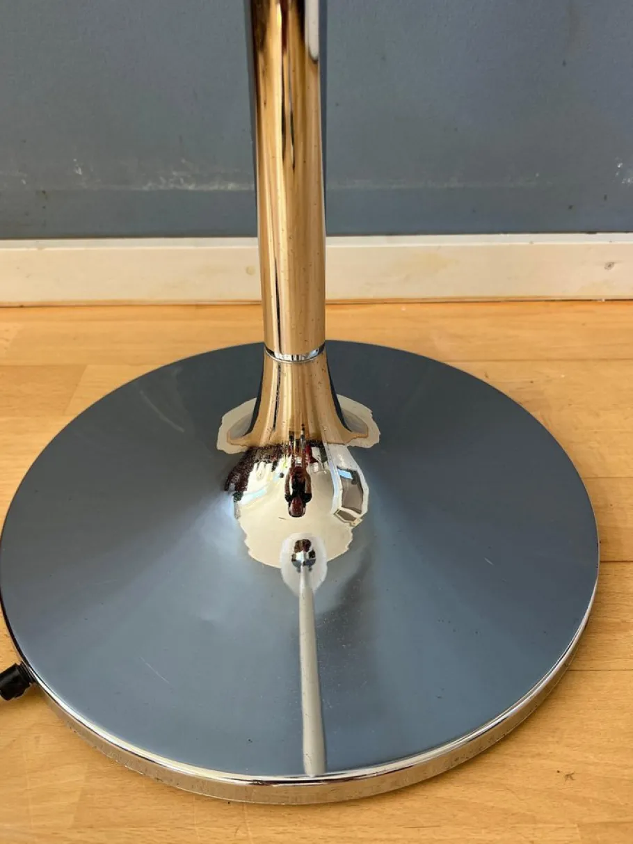 Pamono Mid-Century Space Age Floor Lamp with White Acrylic Shade from Guzzini