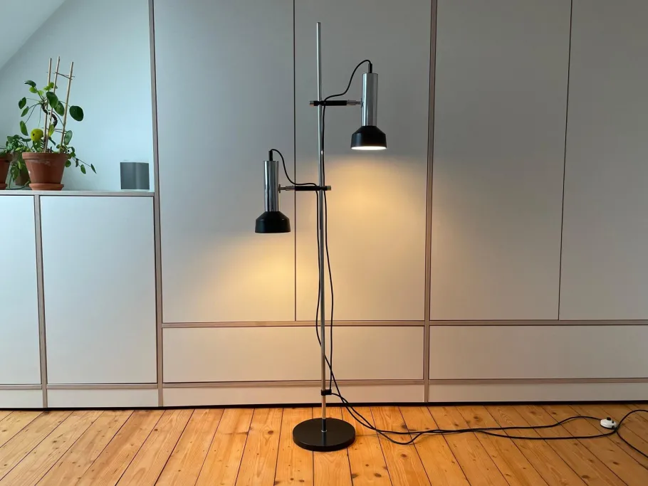 Sale Pamono Mid-Century Space Age Vintage Teak L401 Floor Lamp