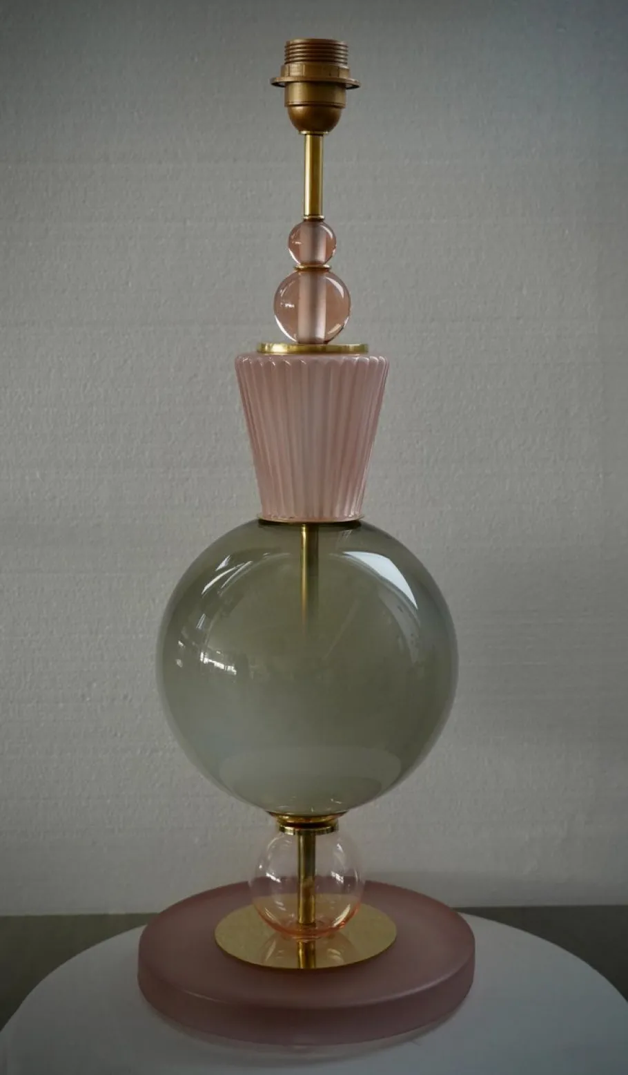 New Pamono Mid-Century Style Round Pink and Green Murano Glass and Brass Table Lamp, 2000