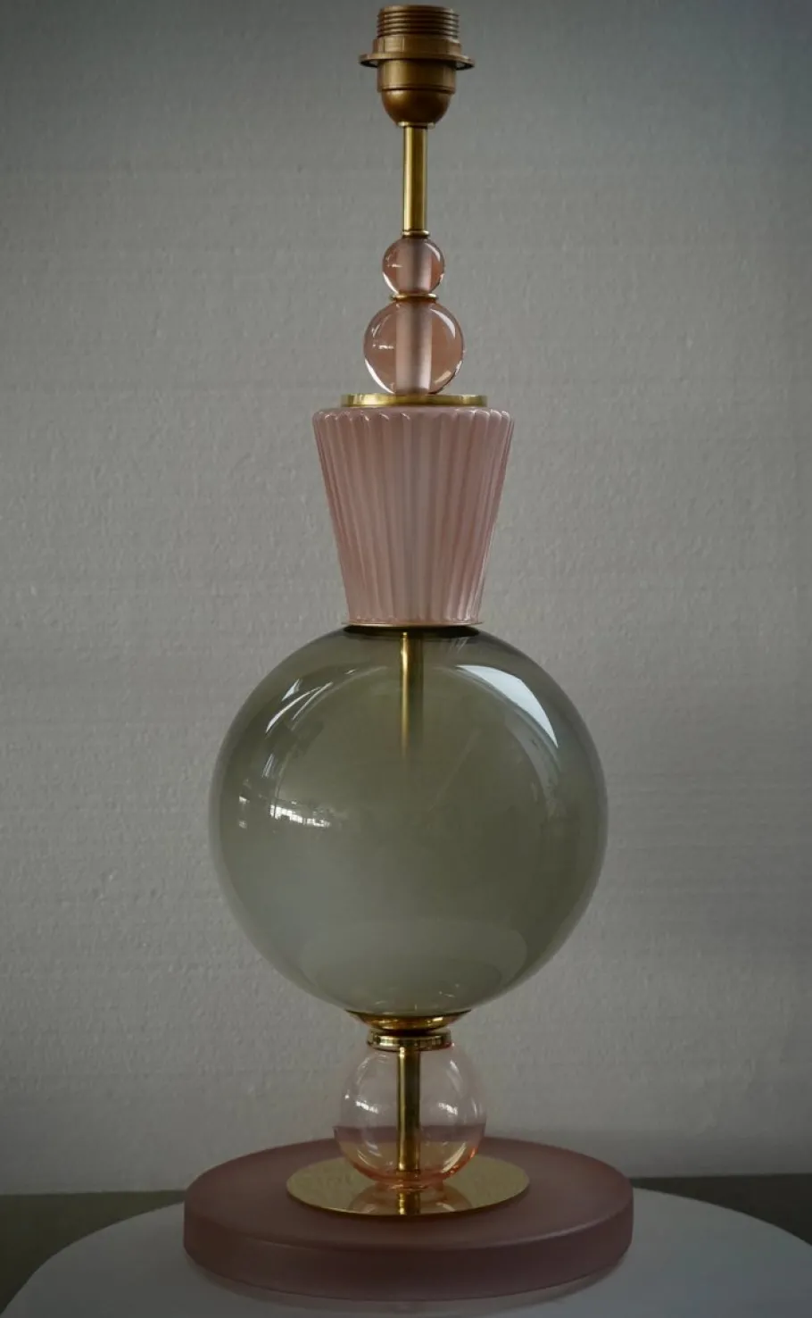 New Pamono Mid-Century Style Round Pink and Green Murano Glass and Brass Table Lamp, 2000