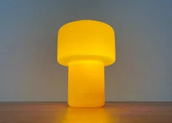 Sale Pamono Mid-Century Yellow Glass Model 120 Table Lamp by Uno & Östen Kristiansson for Luxus, Vittsjö, Sweden, 1950s