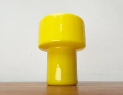 Sale Pamono Mid-Century Yellow Glass Model 120 Table Lamp by Uno & Östen Kristiansson for Luxus, Vittsjö, Sweden, 1950s
