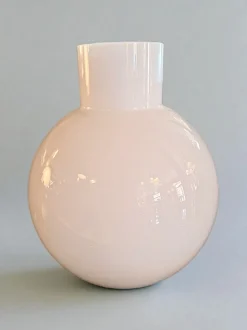 Clearance Pamono Milk Glass Table Lamp from VeArt, Italy, 1970s