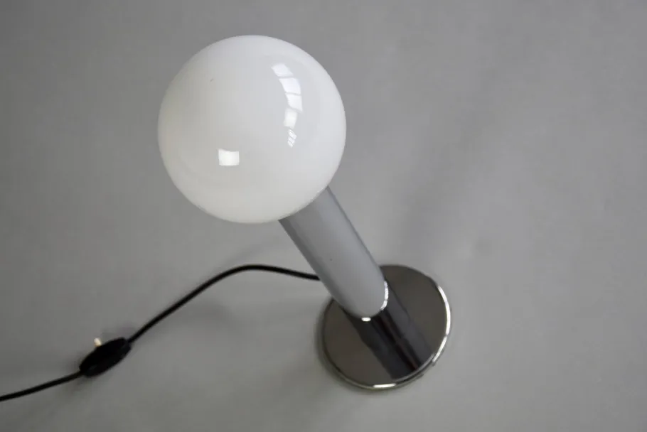 Sale Pamono Minimalist Italian Chrome Cylinder Table Lamp, 1970s