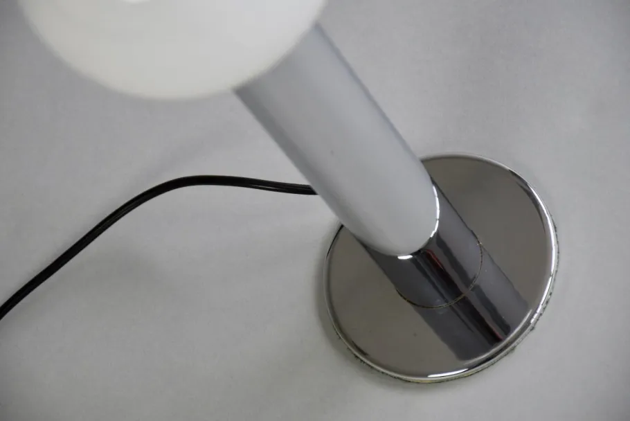 Sale Pamono Minimalist Italian Chrome Cylinder Table Lamp, 1970s