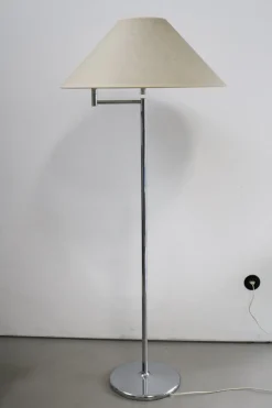 Outlet Pamono Minimalist Swivel Arm Floor Lamp from Staff, 1970s