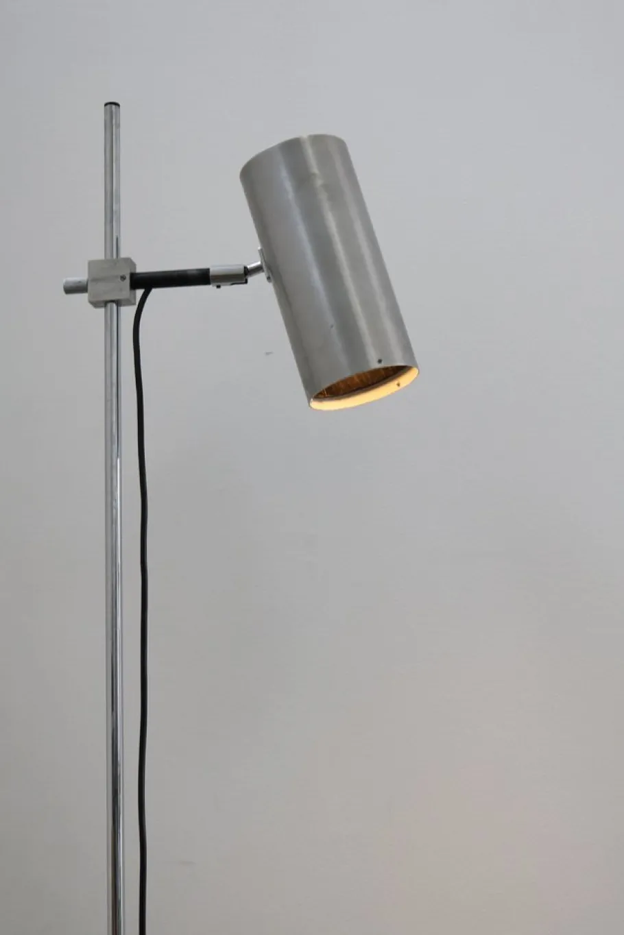 Outlet Pamono Minimalist Tube Floor Lamp from Staff, 1970s
