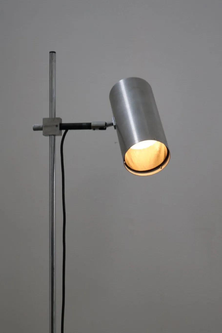 Outlet Pamono Minimalist Tube Floor Lamp from Staff, 1970s