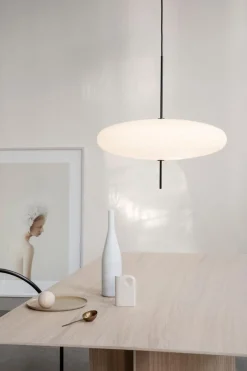 Best Pamono Model 2065 Lamp with White Diffuser and Black Hardware by Gino Sarfatti