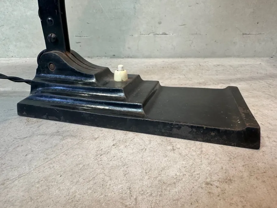 Sale Pamono Model 52 Notary Lamp in Bakelite and Cast Iron from Erpe