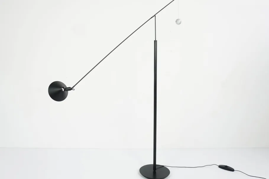 New Pamono Model Nestore Counterweight Floor Lamp by Carlo Forcolini for Artemide, 1980s