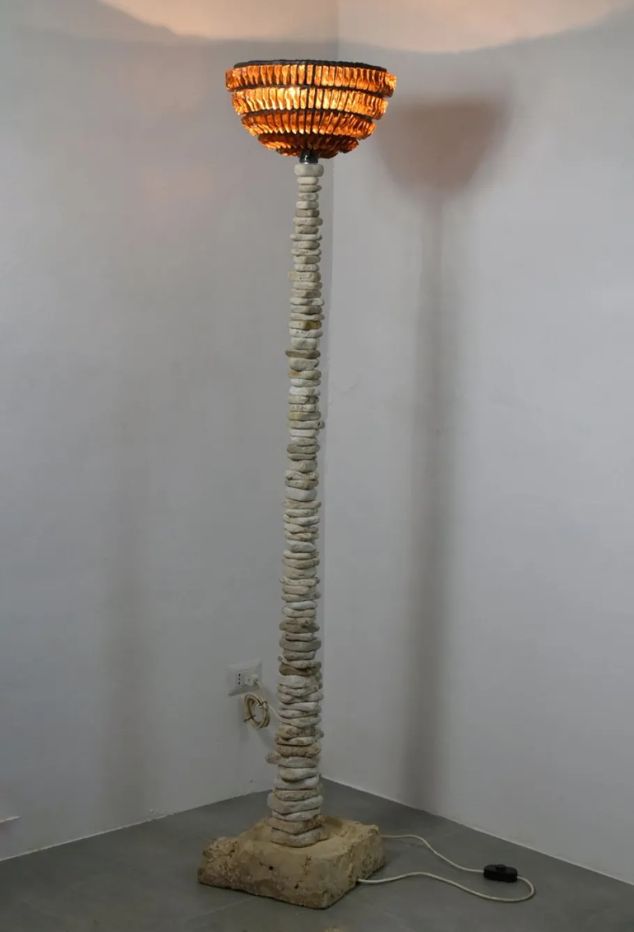 New Pamono Model Schegge Ambra Floor Lamp by Peppino Campanella