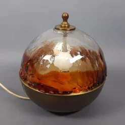 Sale Pamono Modern Sphere Table Lamp in Murano Glass and Brass, 1960s