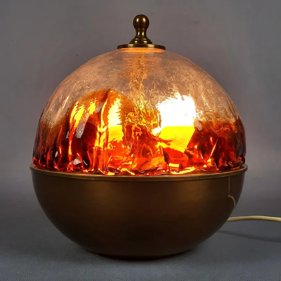 Sale Pamono Modern Sphere Table Lamp in Murano Glass and Brass, 1960s