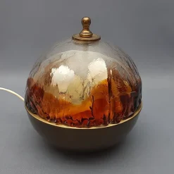 Sale Pamono Modern Sphere Table Lamp in Murano Glass and Brass, 1960s