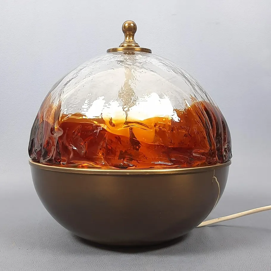 Sale Pamono Modern Sphere Table Lamp in Murano Glass and Brass, 1960s